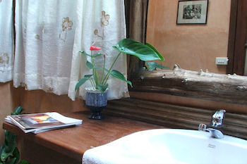 ธารทอง ลอดจ์ Tharnthong Lodge Mae On Ngoại thất bức ảnh